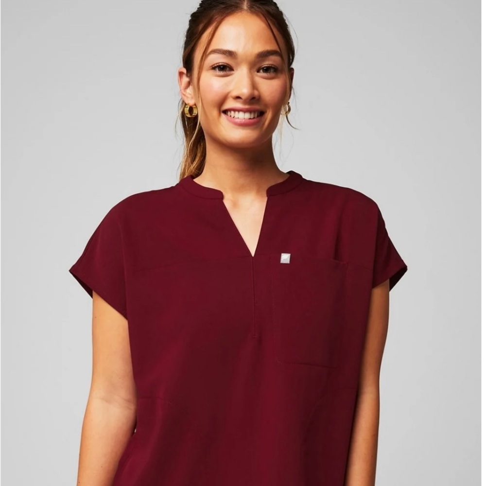 Fabletics Scrub Top